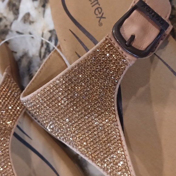 AETREX Rose Gold Rhinestone Toe Strap Arch Support Sandals Size 6 $100 NEW - Picture 11 of 13